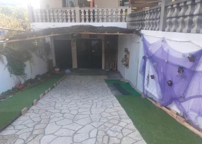 Casa De Mama